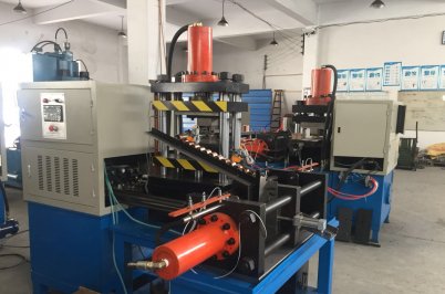 Bush forming and reforming machine